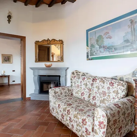 Guesthost - Lovely With Panoramic Terrace Carmignano
